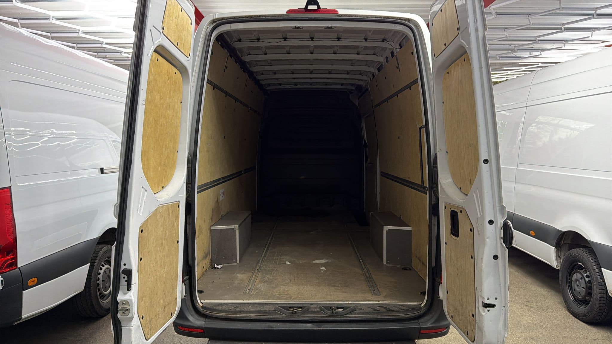 Team von Schnell & Sicher beim Umzug in Berlin